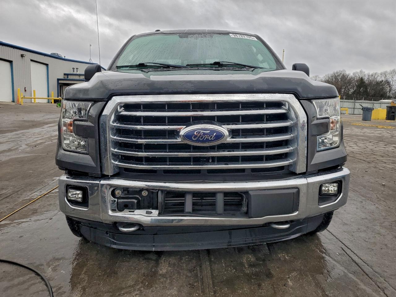 Ford F-150 Supercrew Image 11