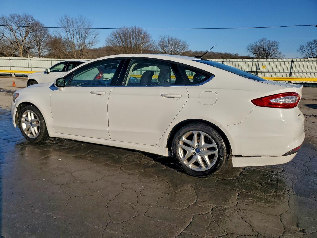 Ford Fusion Se Image 11