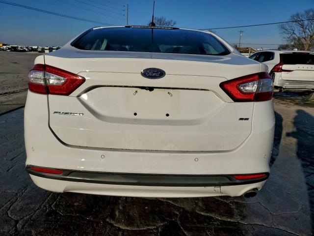 Ford Fusion Se Image 4