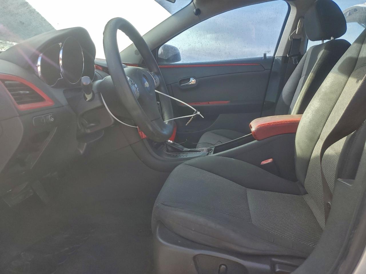 Chevrolet Malibu 1lt Image 8