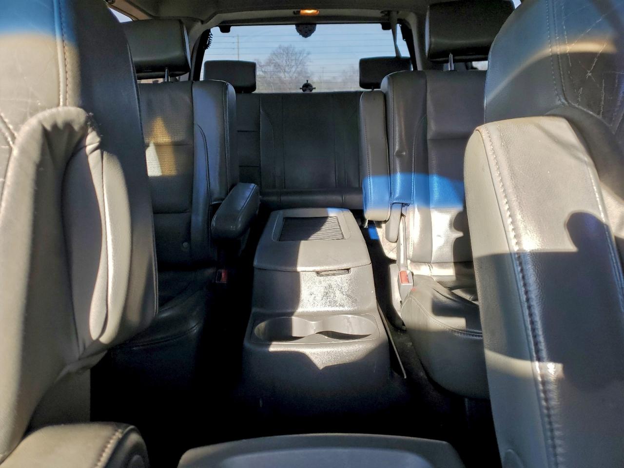Nissan Armada Se Image 8