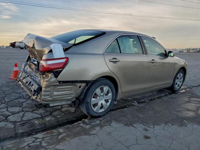 Toyota Camry Base Image 3