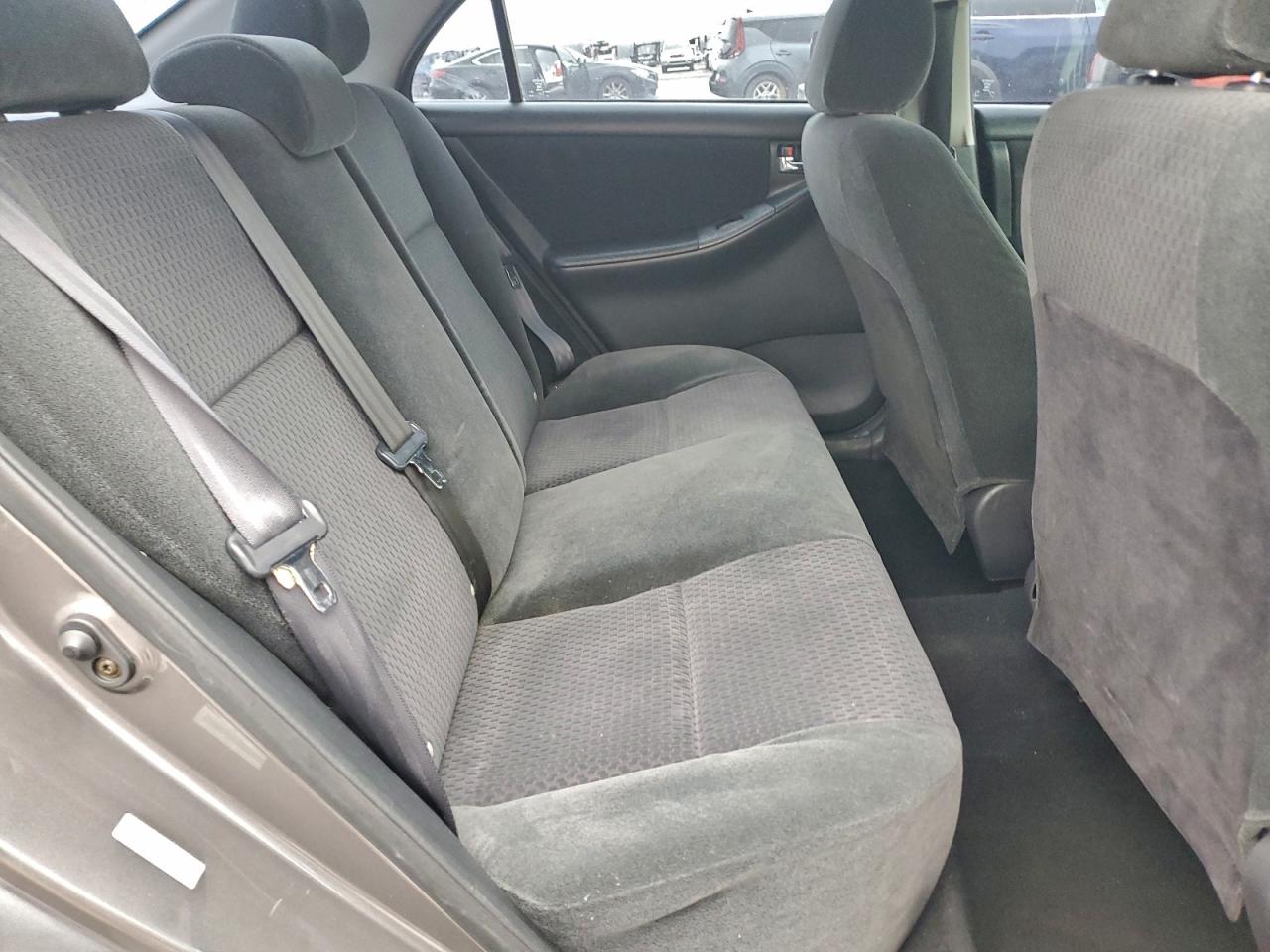 Toyota Corolla Ce Image 5