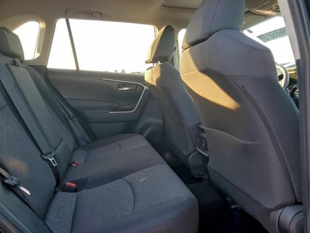 Toyota RAV4 Xle Image 9