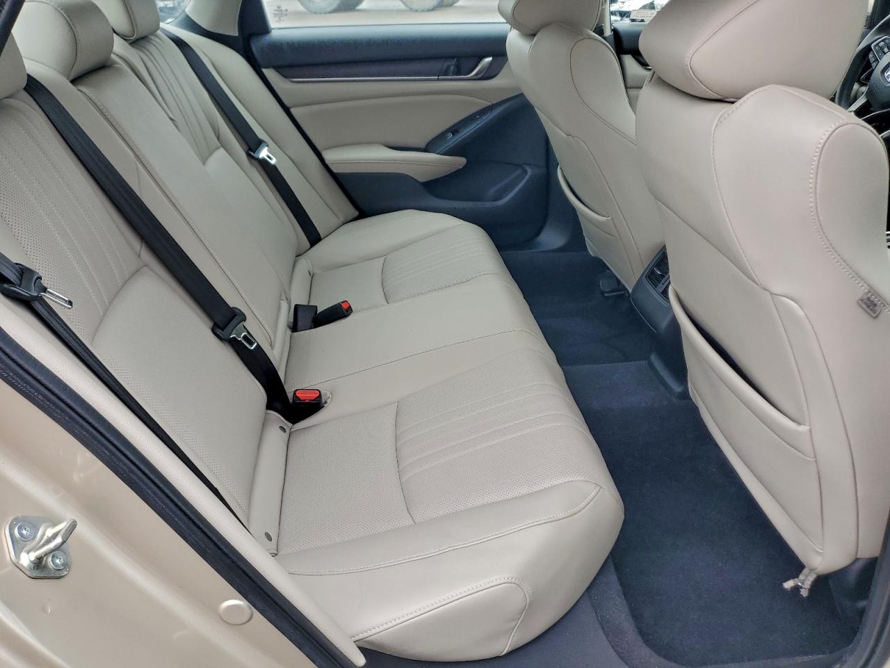 Honda Accord Touring Hybrid Image 10