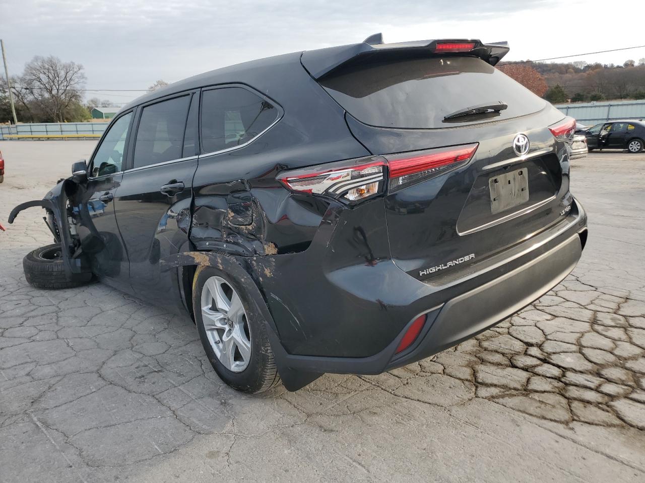 Toyota Highlander L Image 2