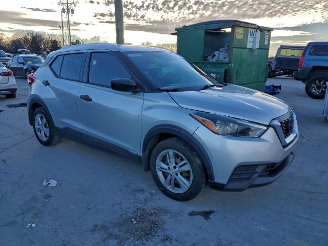 Nissan Kicks S Image 6