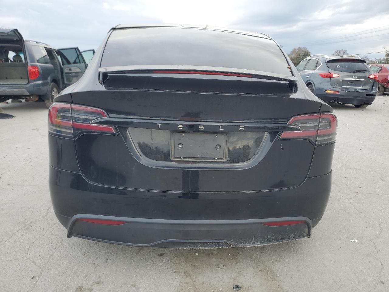 Tesla Model X Image 6