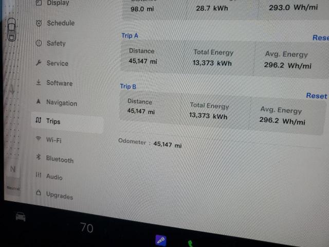 Tesla Model X Image 14