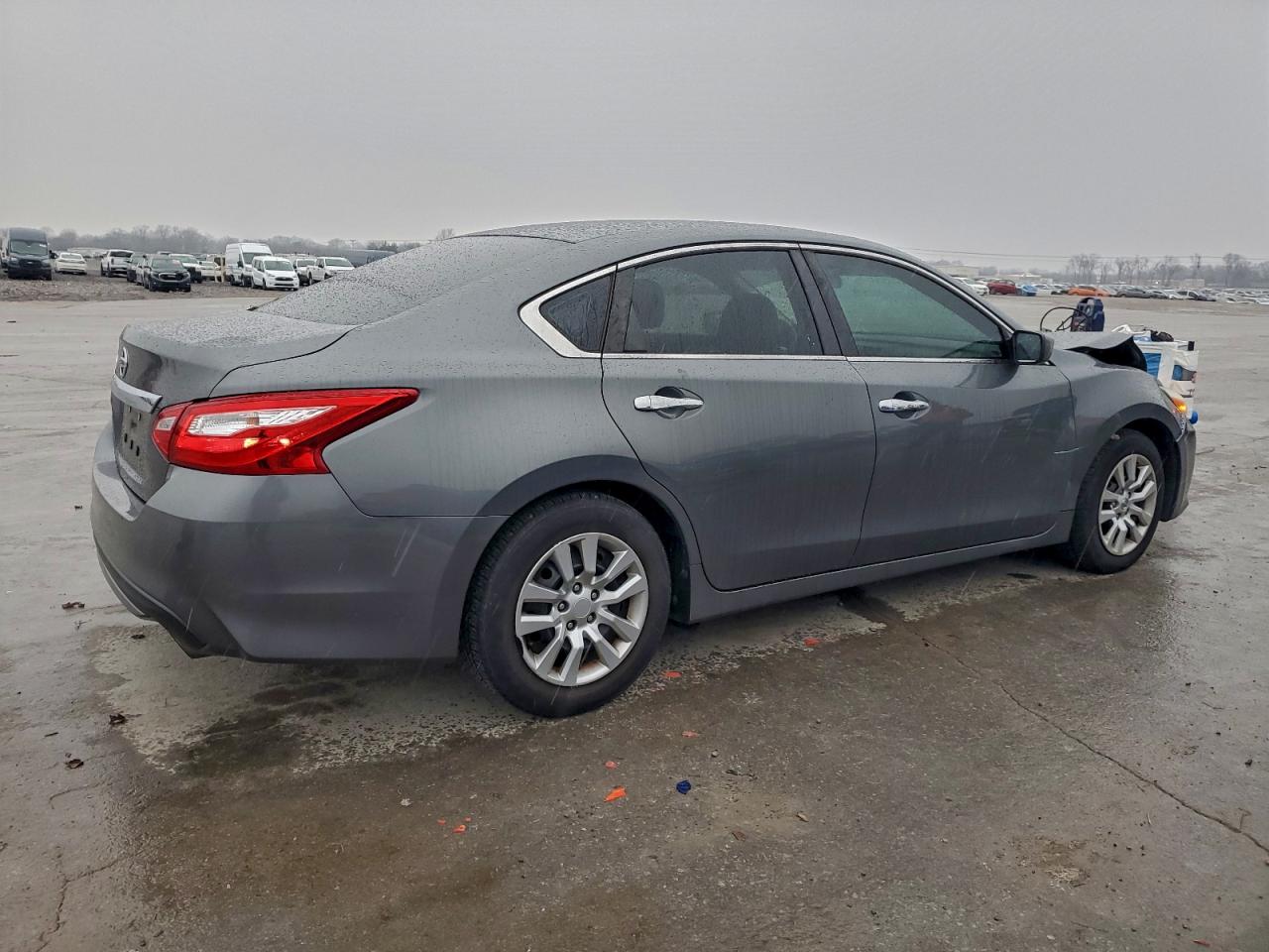 Nissan Altima 2.5 Image 2