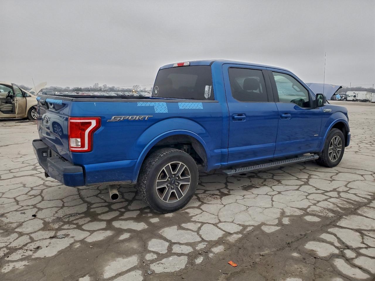 Ford F-150 Supercrew Image 5