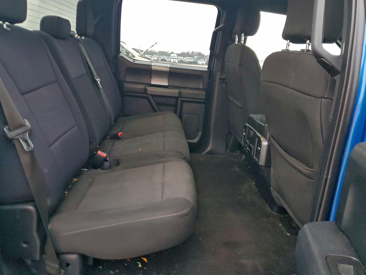 Ford F-150 Supercrew Image 12