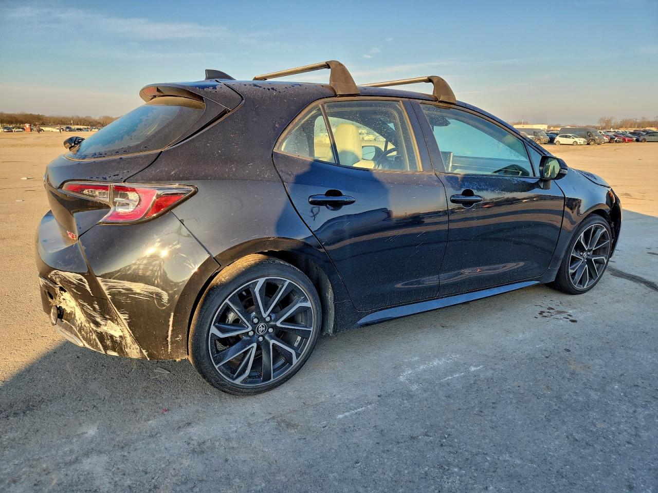 Toyota Corolla Xse Image 3