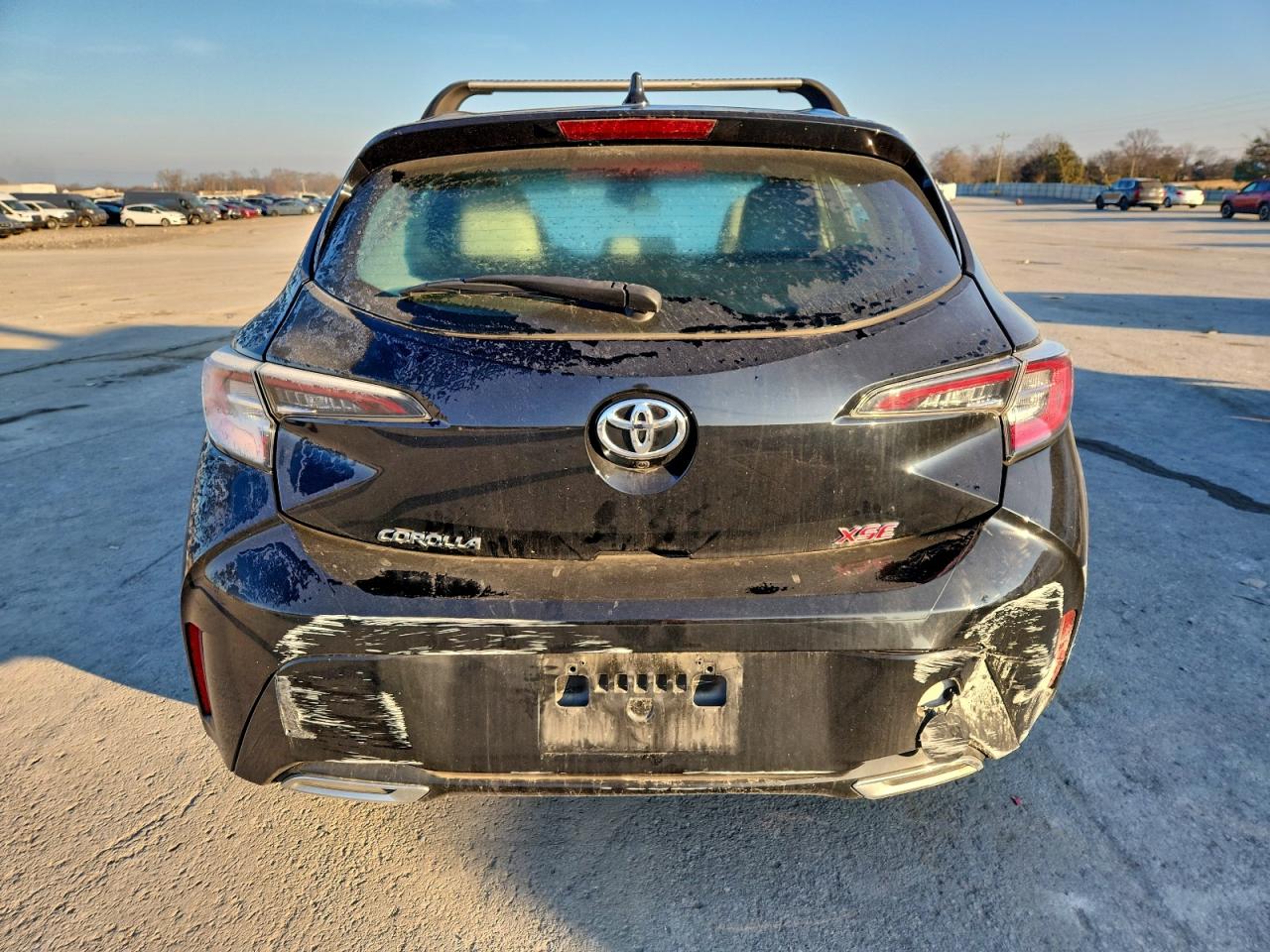 Toyota Corolla Xse Image 12