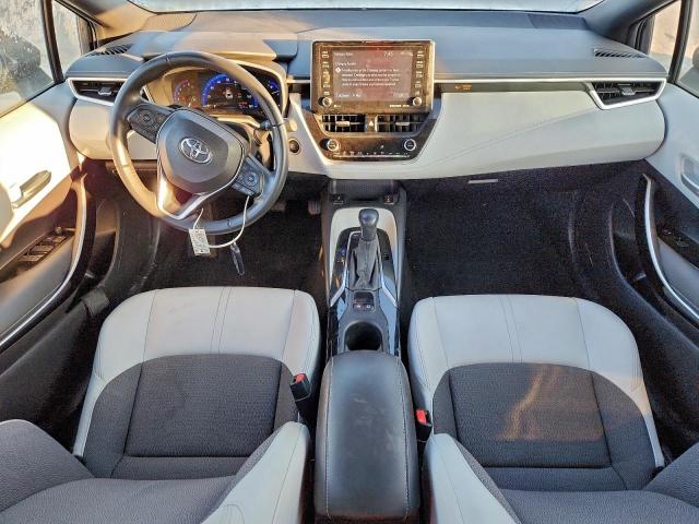 Toyota Corolla Xse Image 7