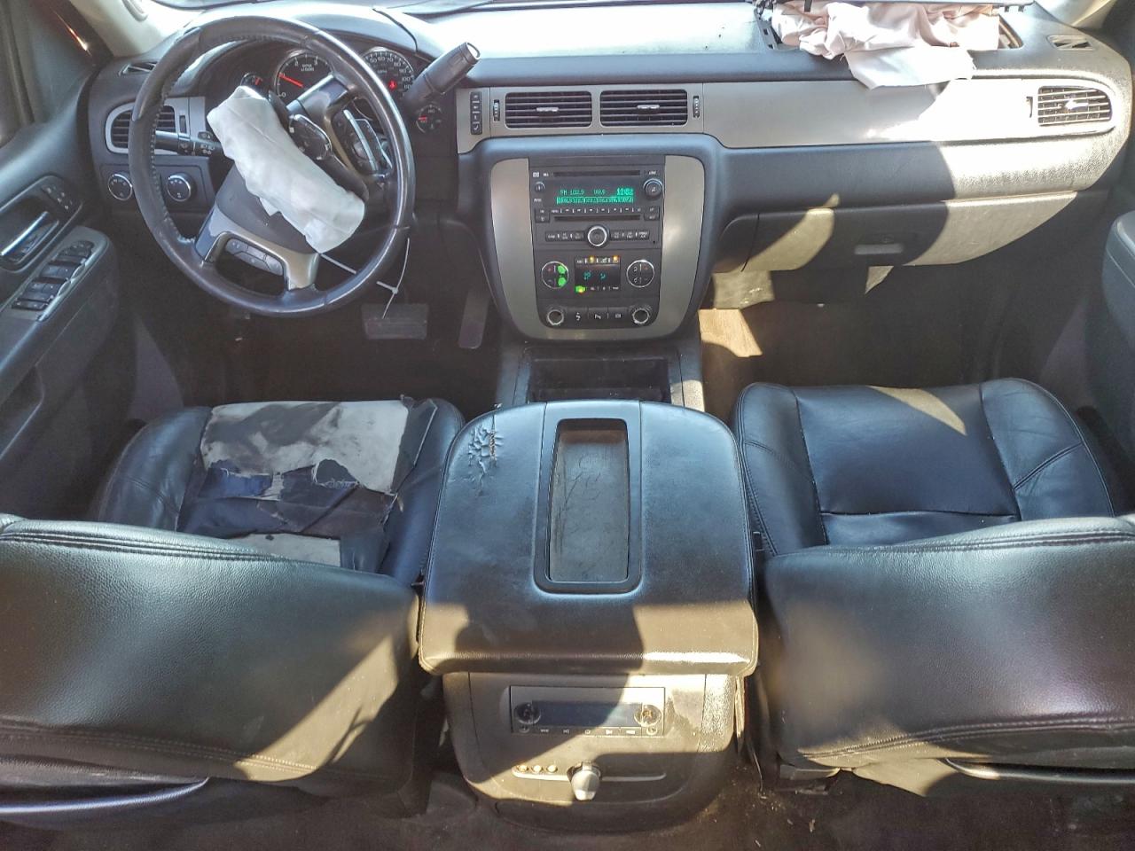 Chevrolet Silverado K3500 Ltz Image 9