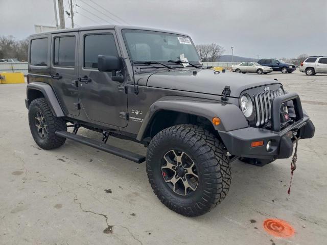 Jeep Wrangler Sahara Image 9