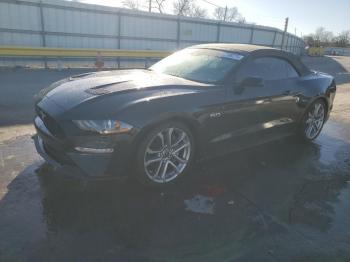  Salvage Ford Mustang