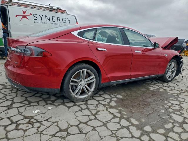 Tesla Model S 85d Image 3