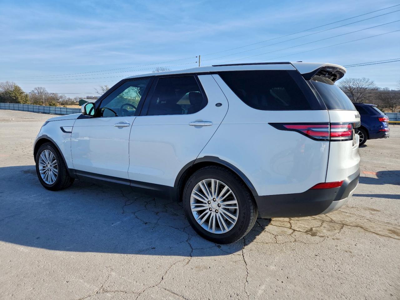 Land Rover Discovery Hse Luxury Image 6