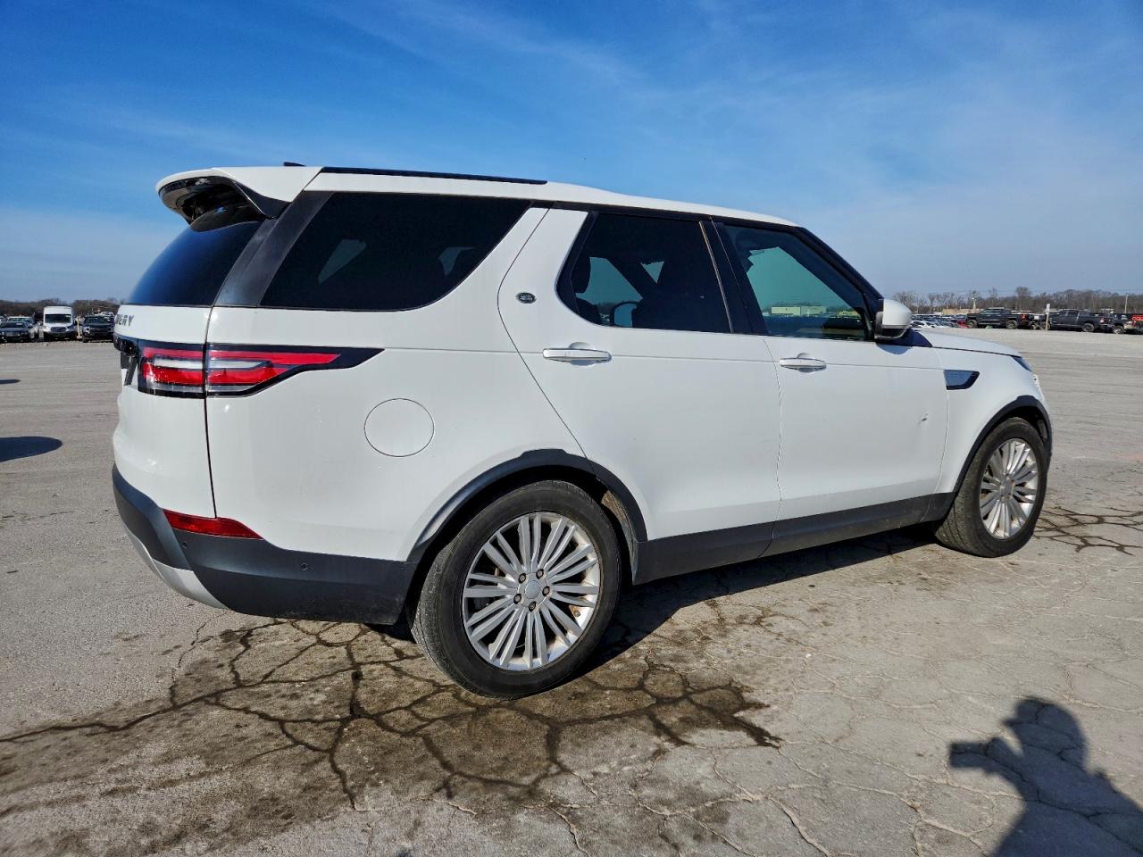 Land Rover Discovery Hse Luxury Image 8