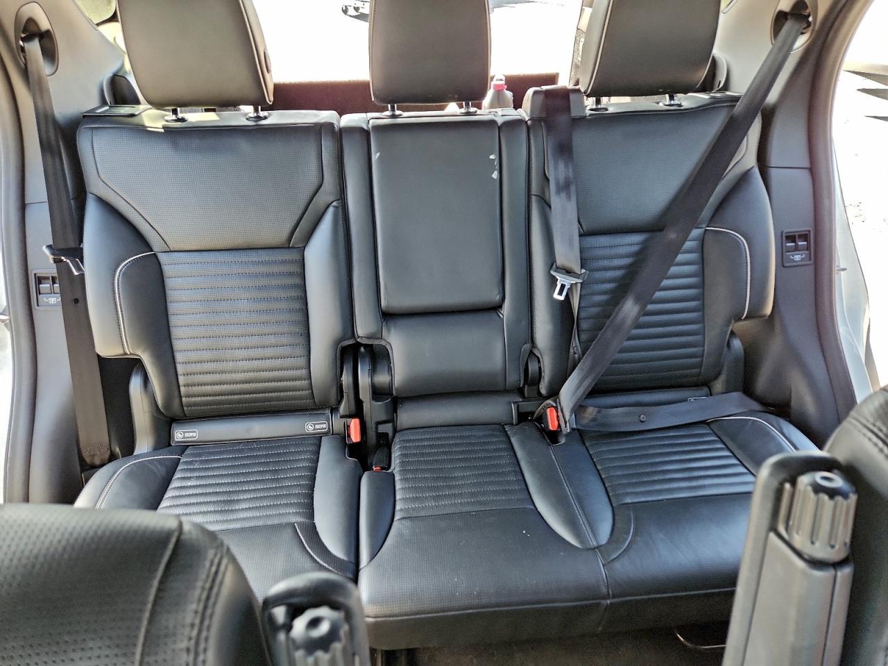 Land Rover Discovery Hse Luxury Image 11