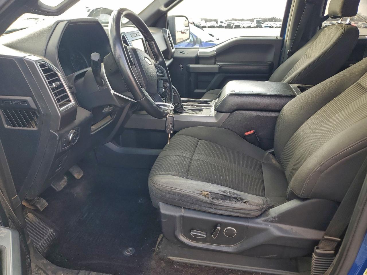 Ford F-150 Supercrew Image 10