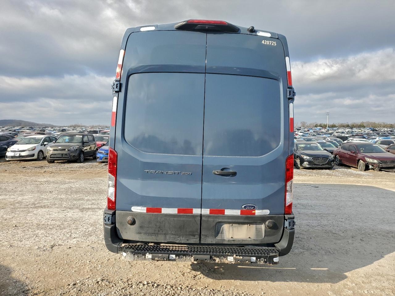 Ford Transit T-250 Image 11