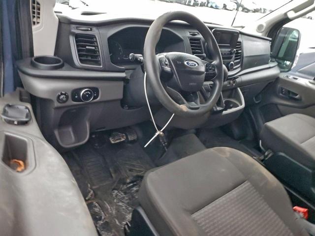 Ford Transit T-250 Image 3