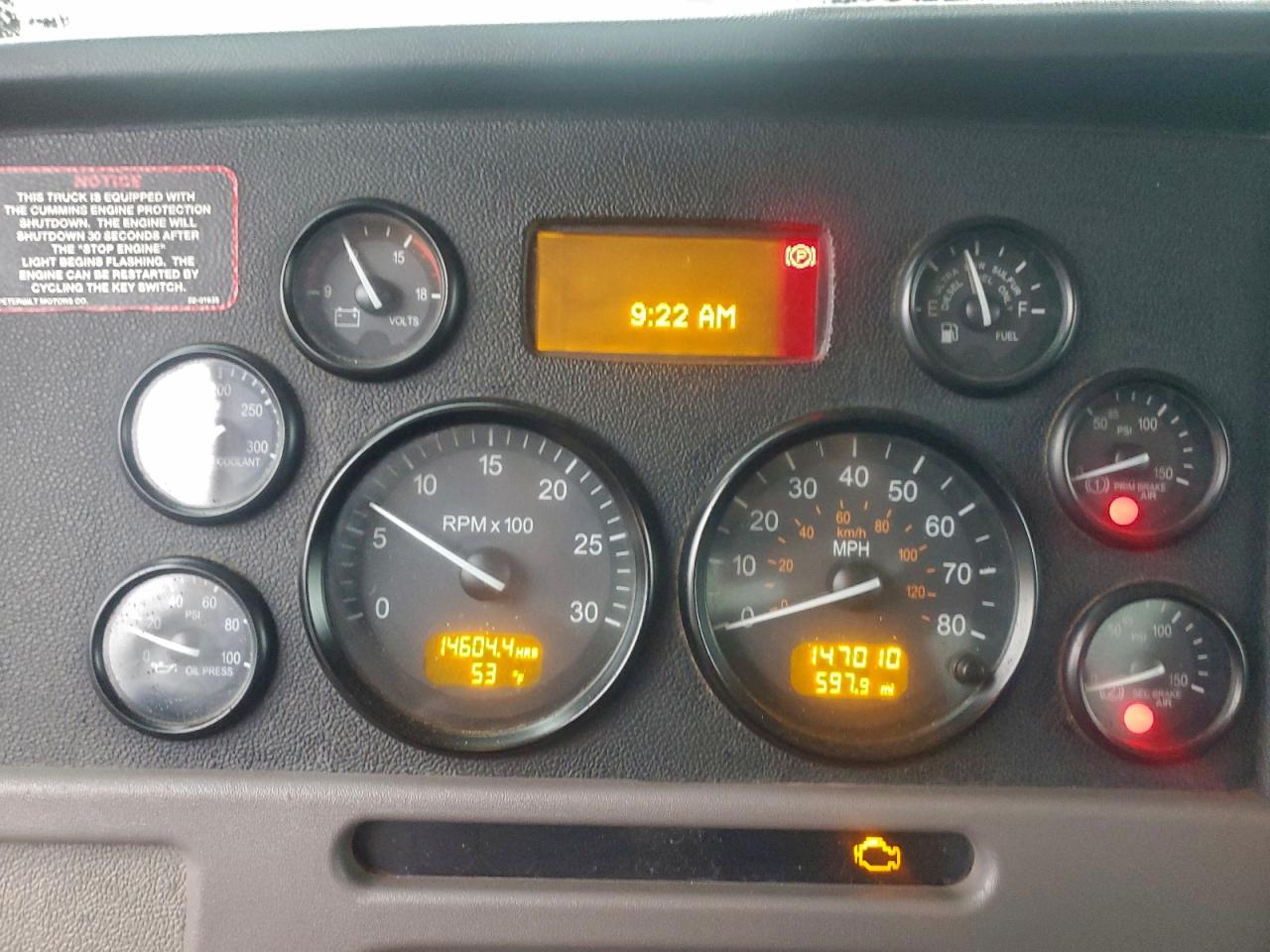 Peterbilt 365 Image 5