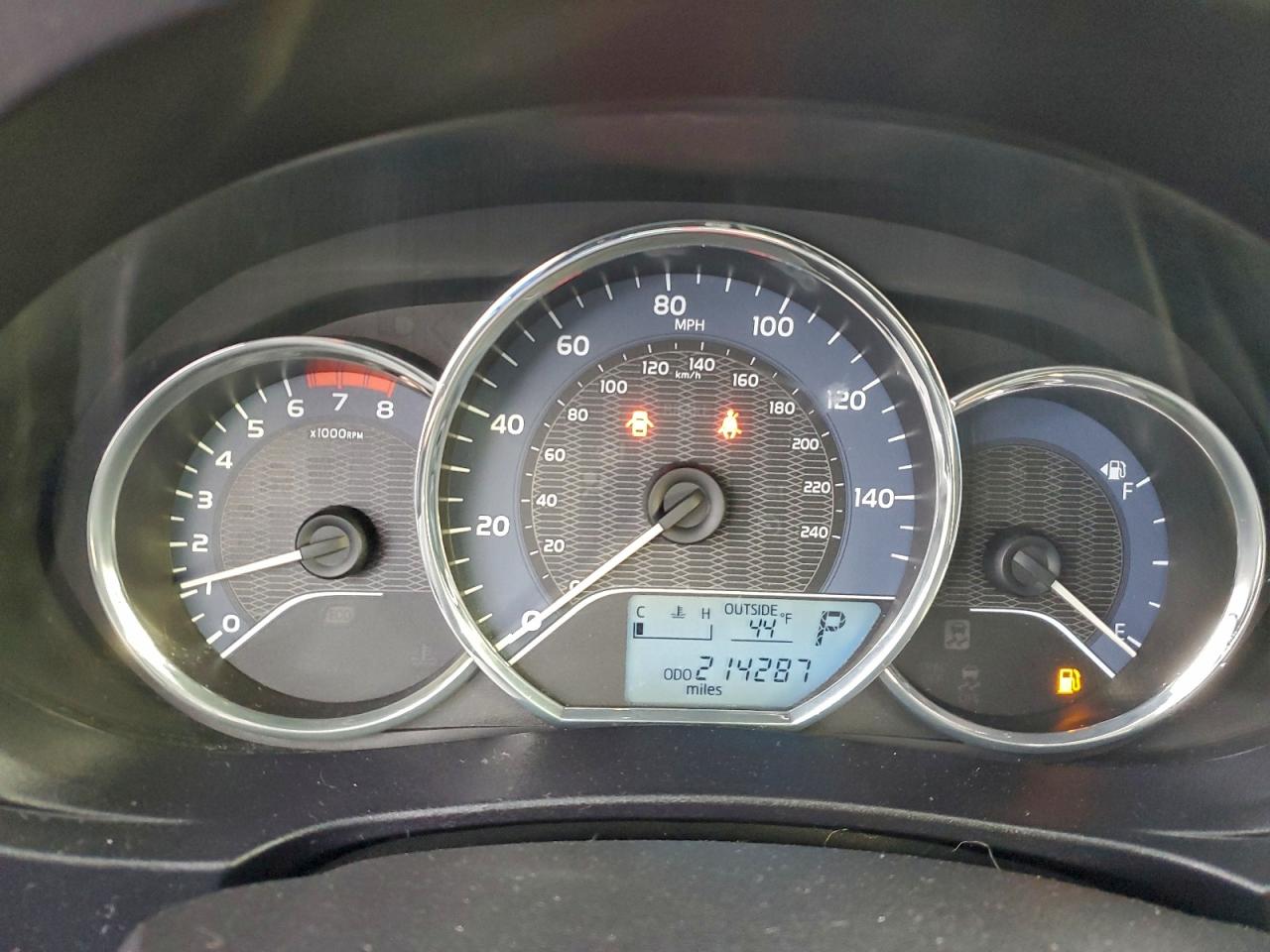 Toyota Corolla L Image 10