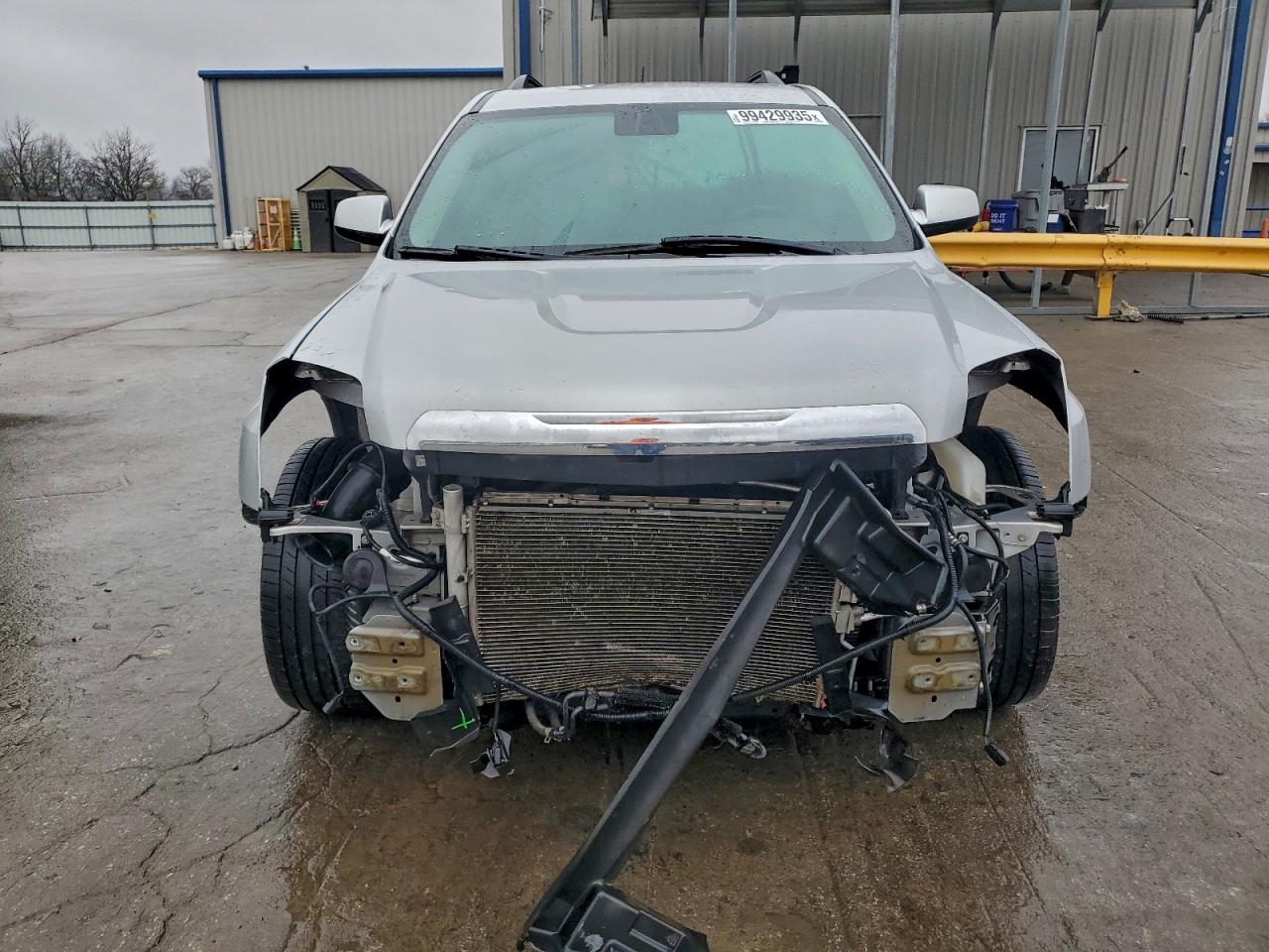 GMC Terrain Sle Image 3