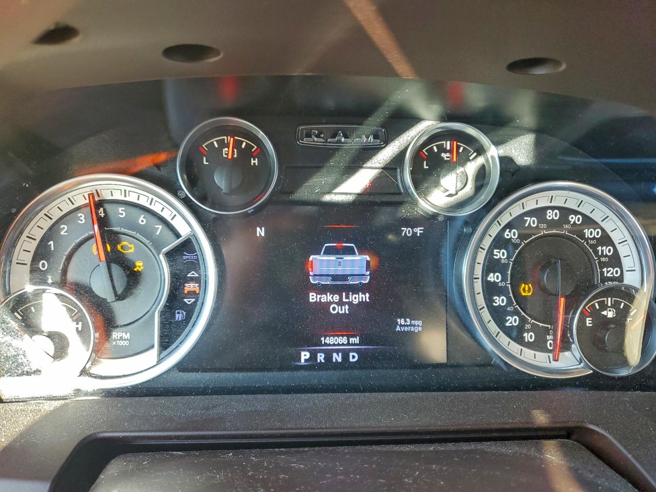 Ram 1500 Laramie Image 9