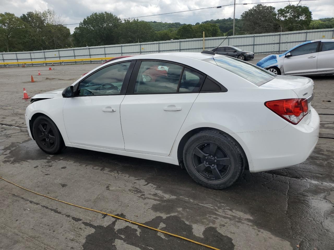 Chevrolet Cruze Ls Image 5