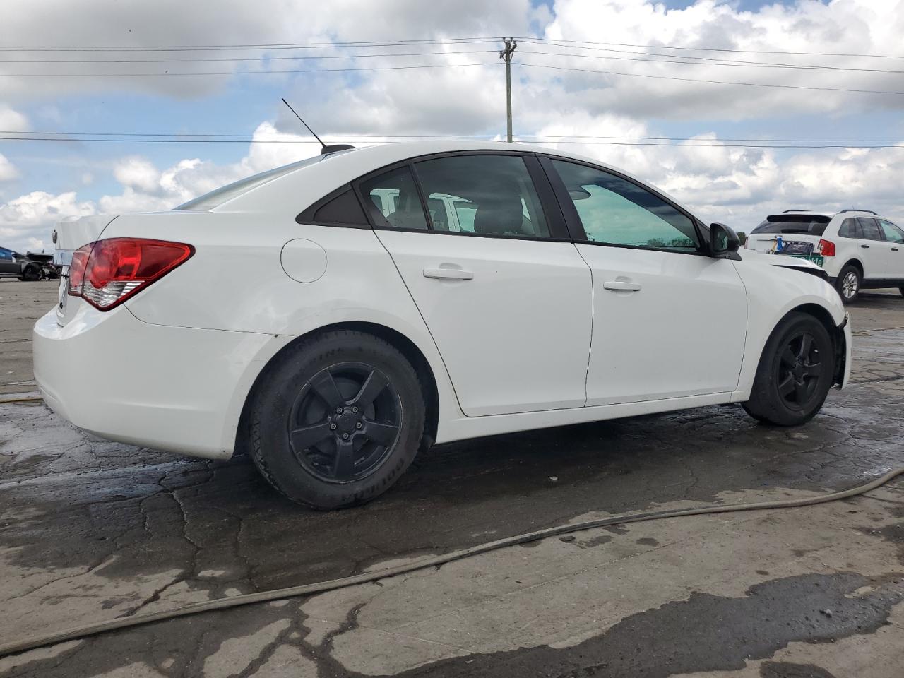 Chevrolet Cruze Ls Image 3