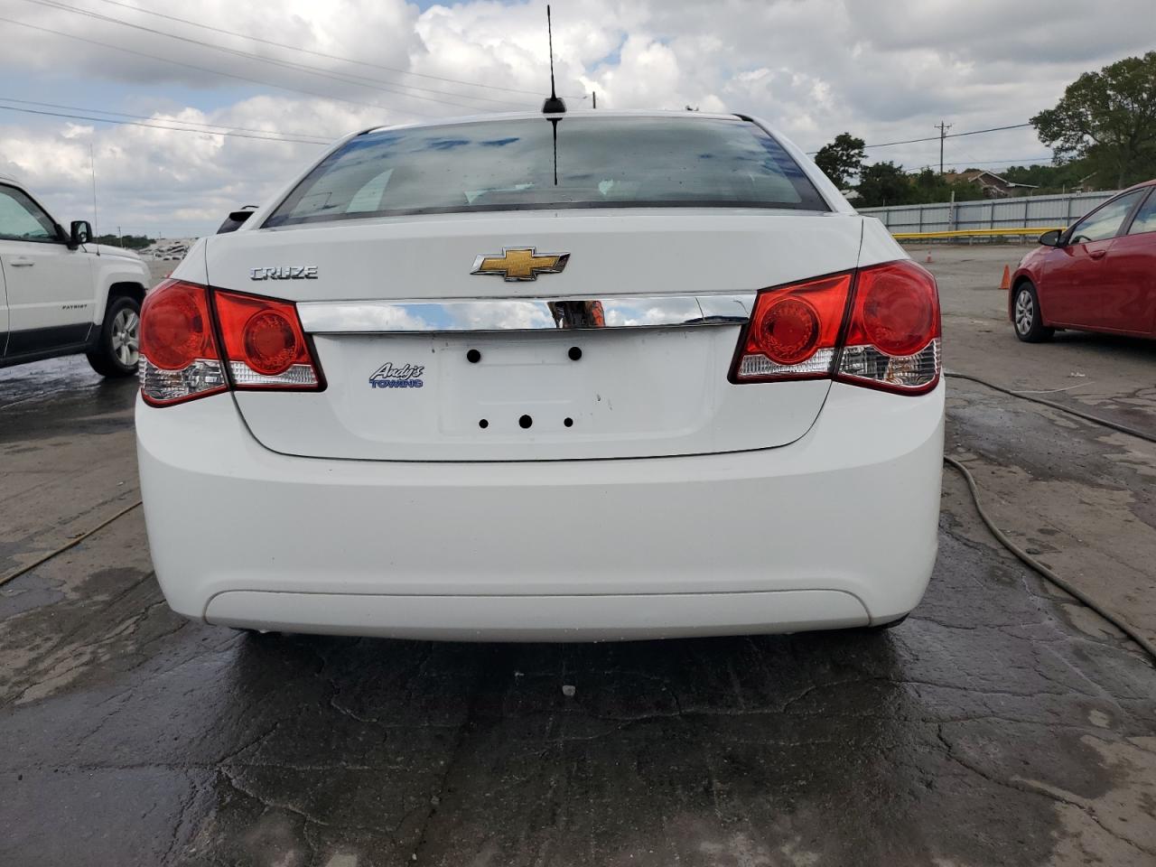 Chevrolet Cruze Ls Image 6