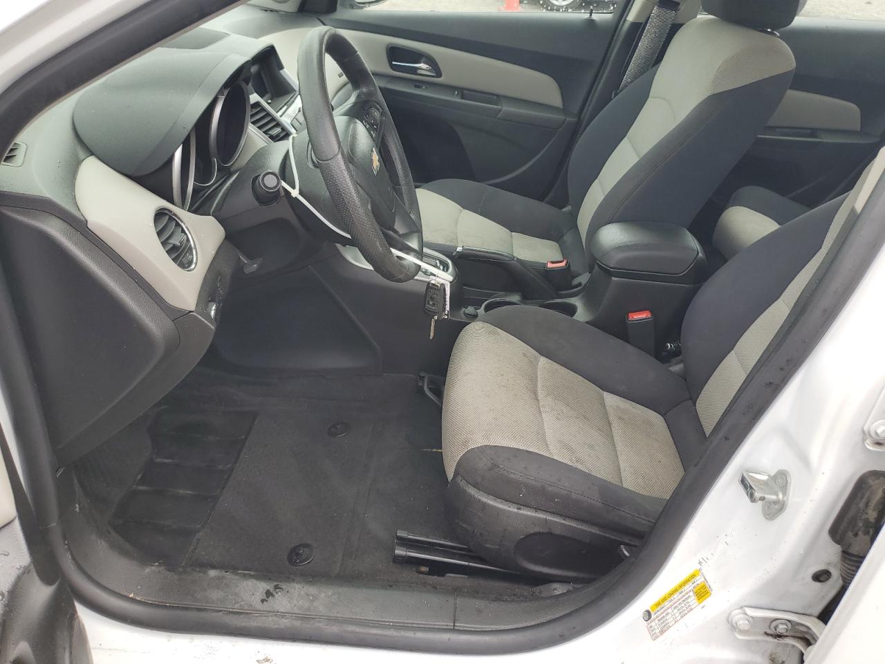 Chevrolet Cruze Ls Image 7