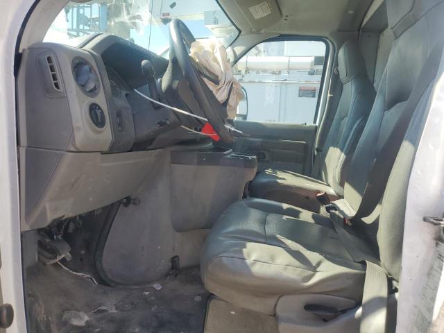 Ford Econoline E350 Super Duty Cutaway Van Image 7