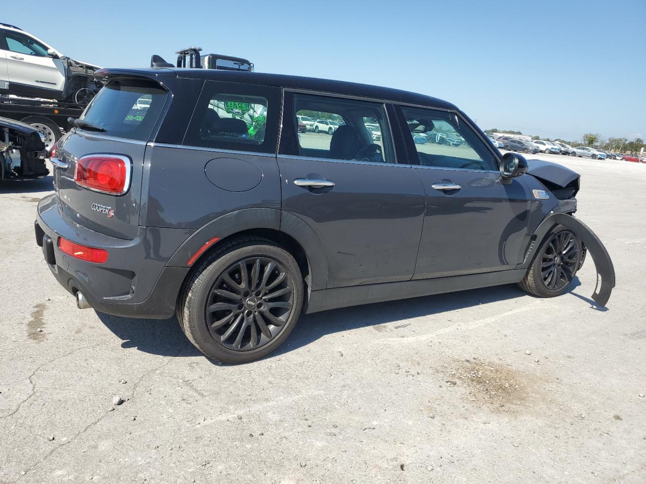 MINI Cooper S Clubman Image 5