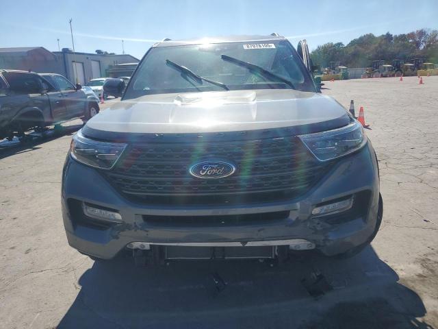 Ford Explorer Xlt Image 3