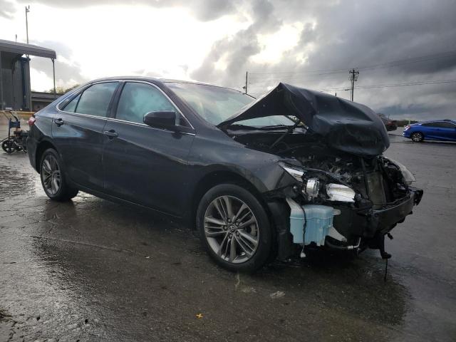 Toyota Camry Le Image 5