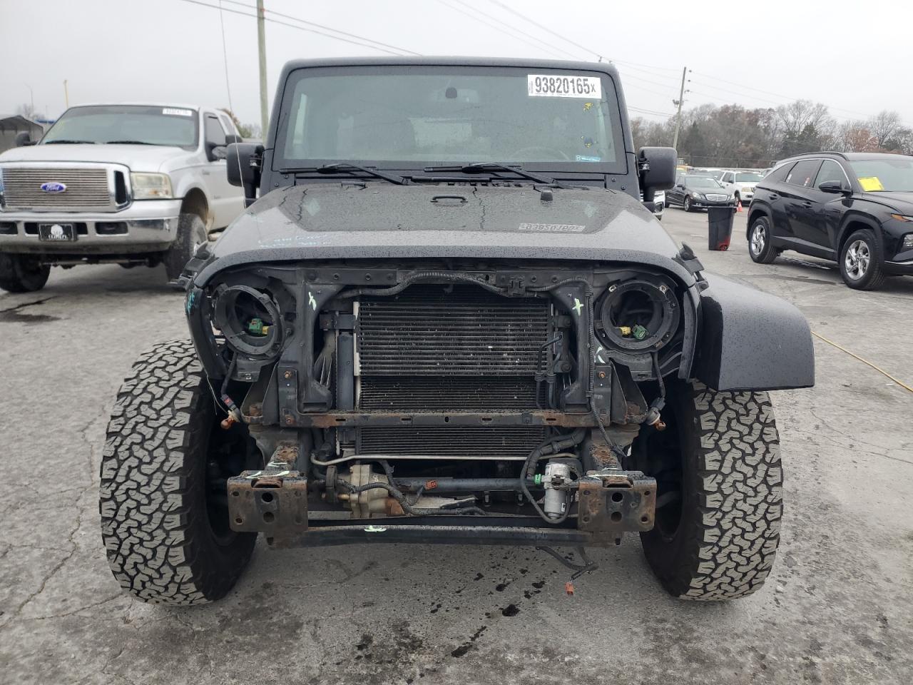 Jeep Wrangler Rubicon Image 8