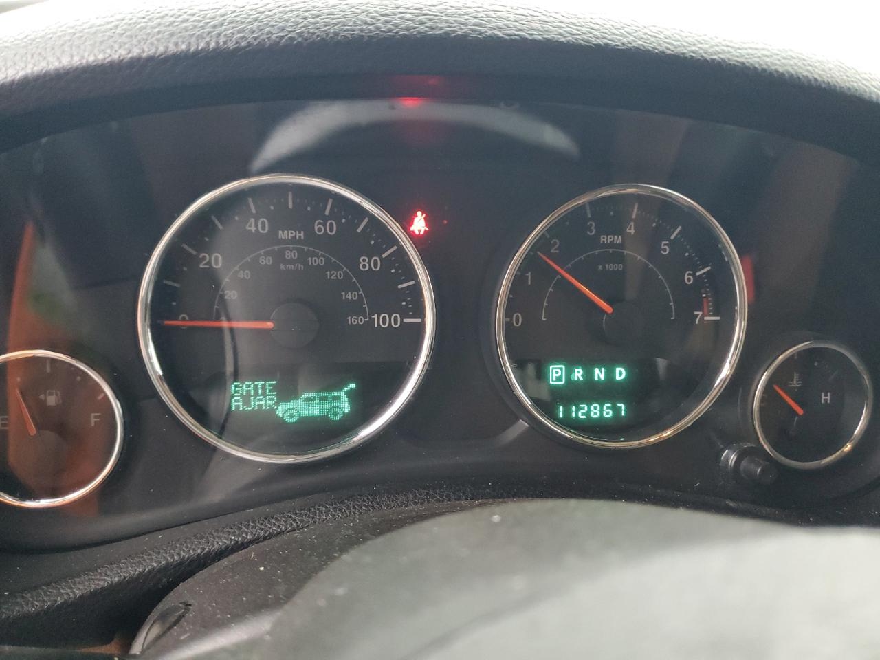 Jeep Wrangler Rubicon Image 11