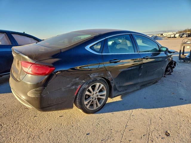 Chrysler 200 Limited Image 9