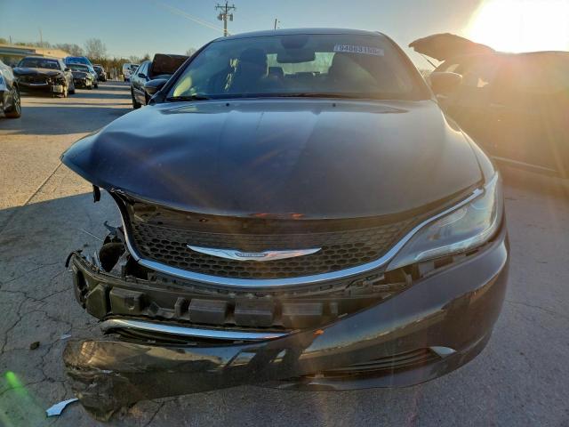 Chrysler 200 Limited Image 4