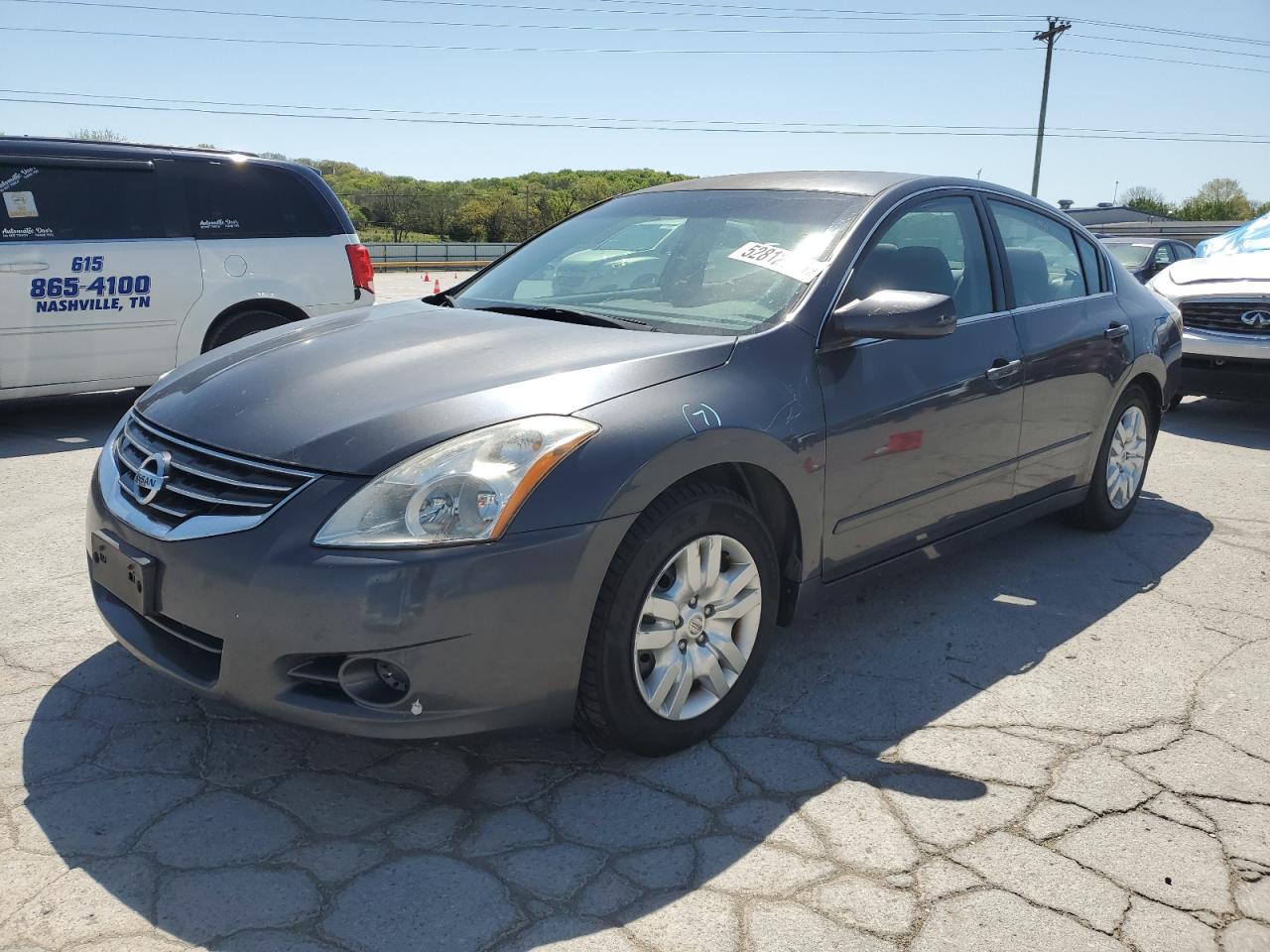 Nissan Altima Base Image 1