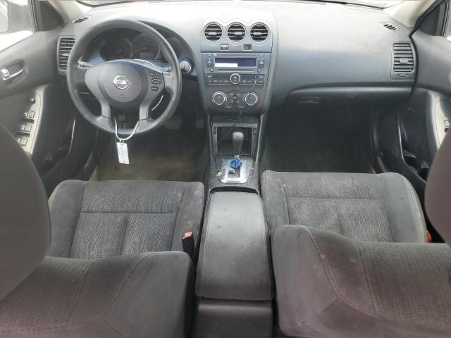 Nissan Altima Base Image 9