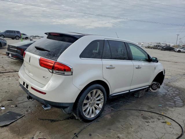 Lincoln MKX Image 13