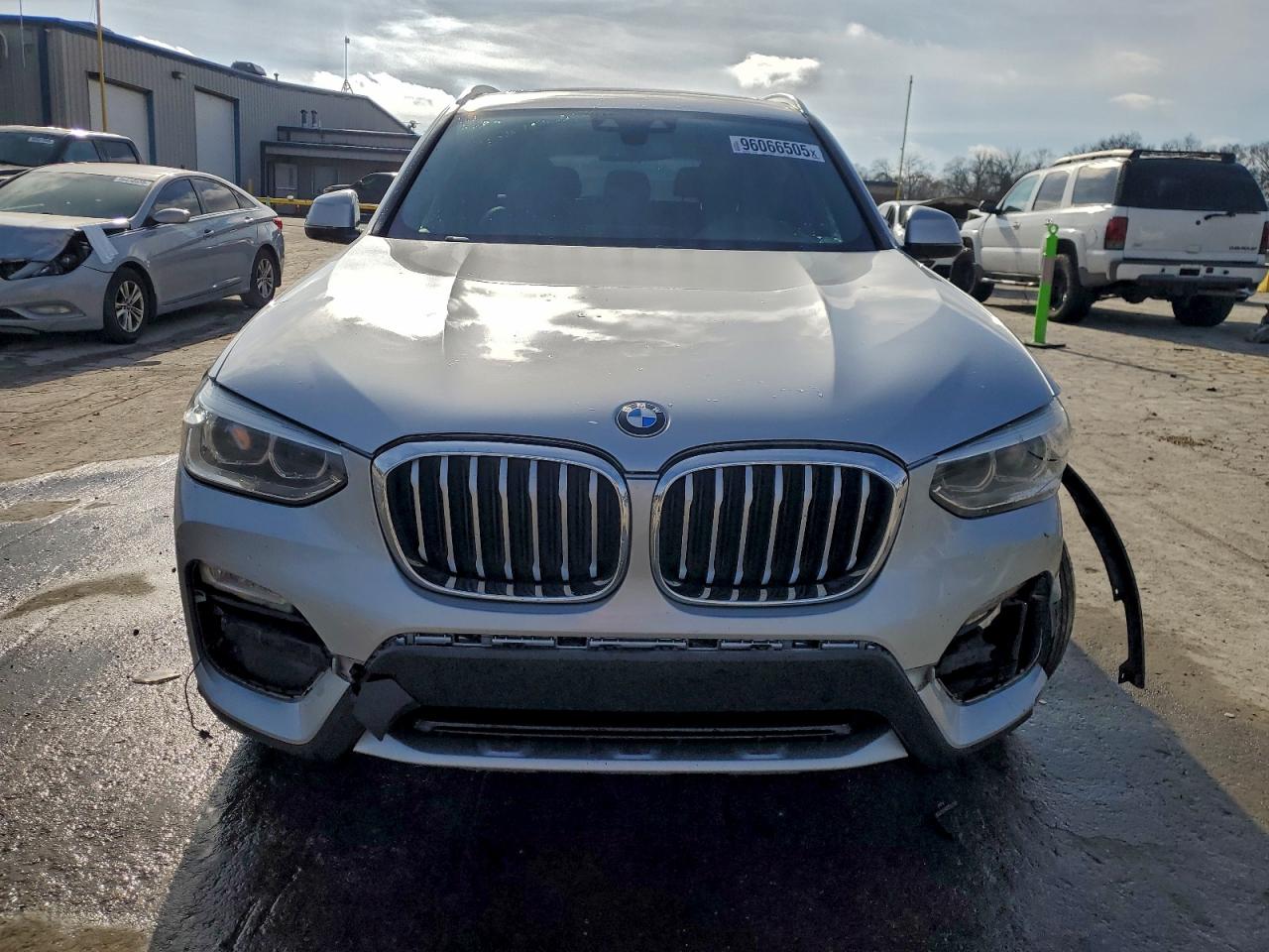 BMW X Series Xdrive30i Image 9