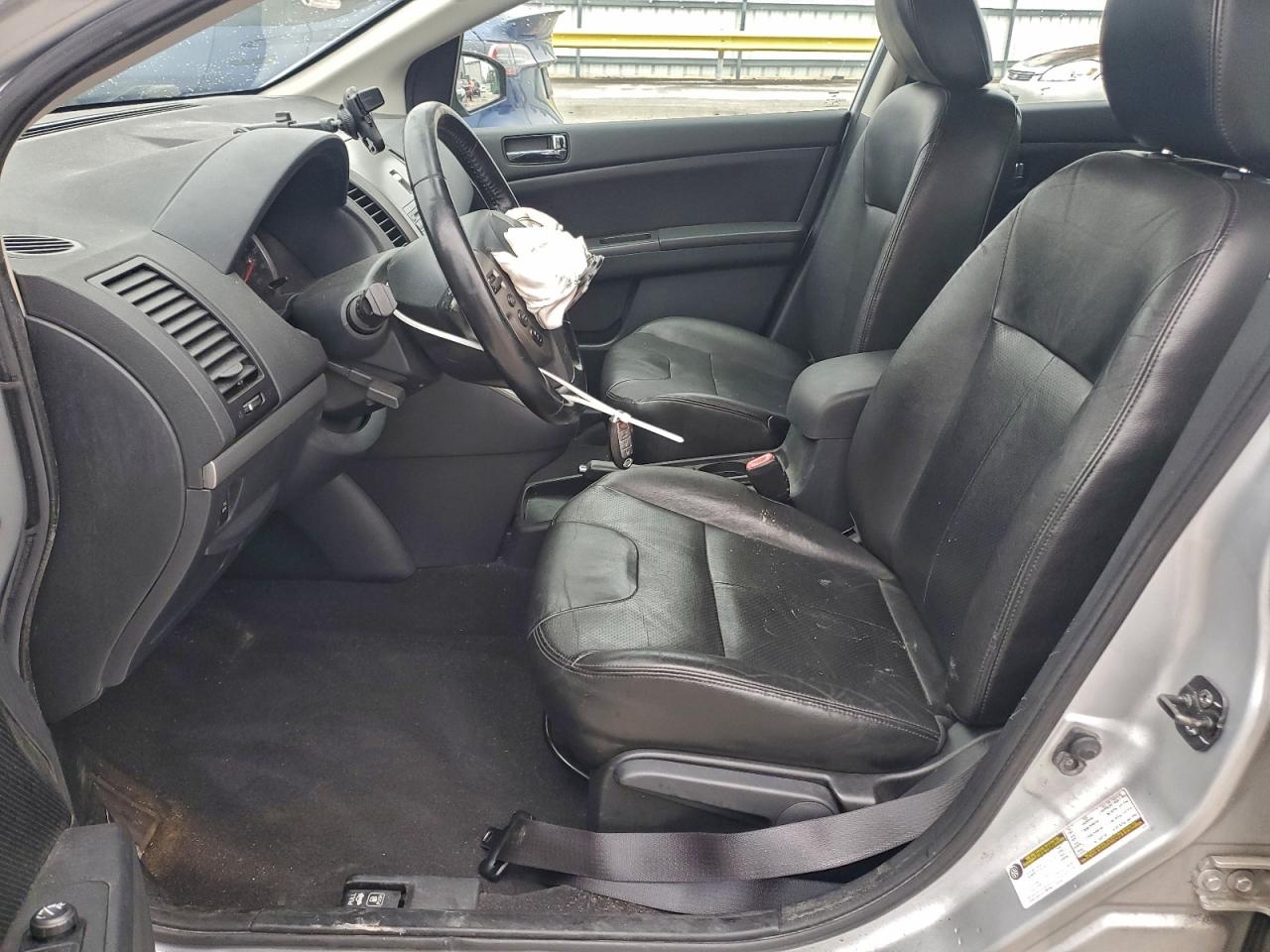 Nissan Sentra 2.0 Image 8